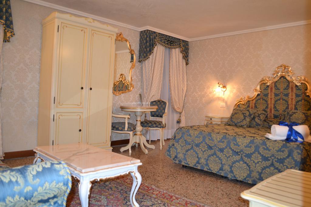 Guest House La Chicca Venice Exterior photo