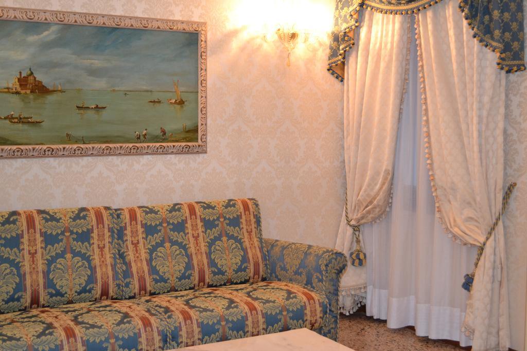 Guest House La Chicca Venice Exterior photo